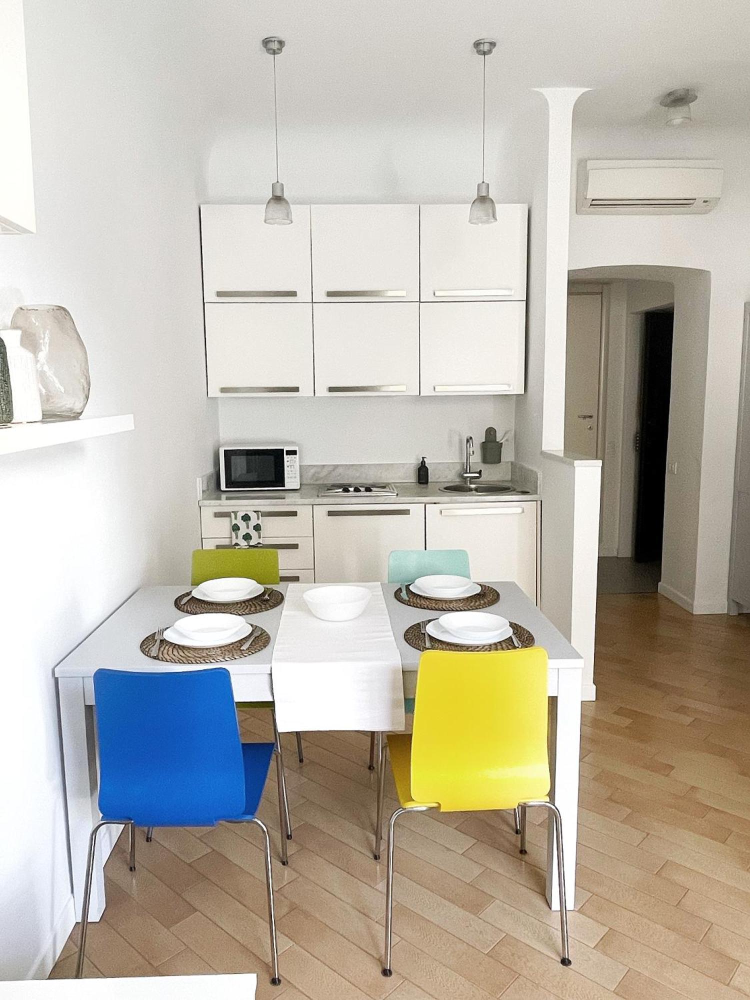 Ampio E Accogliente Bilocale - Fara 1, Porta Nuova Apartamento Milão Exterior foto